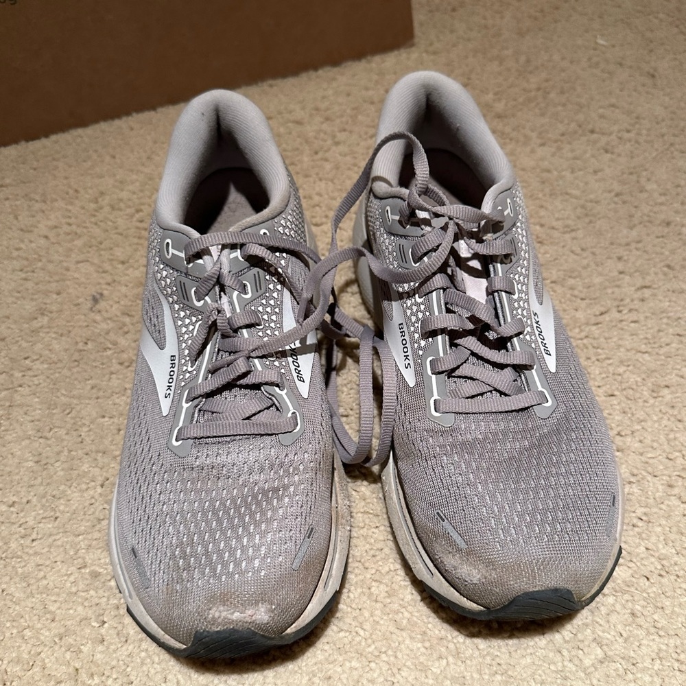 Brooks Ghost Tennis Shoes